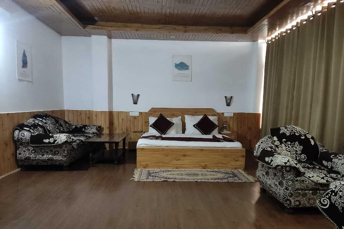 Luxury Double Room, Hill View