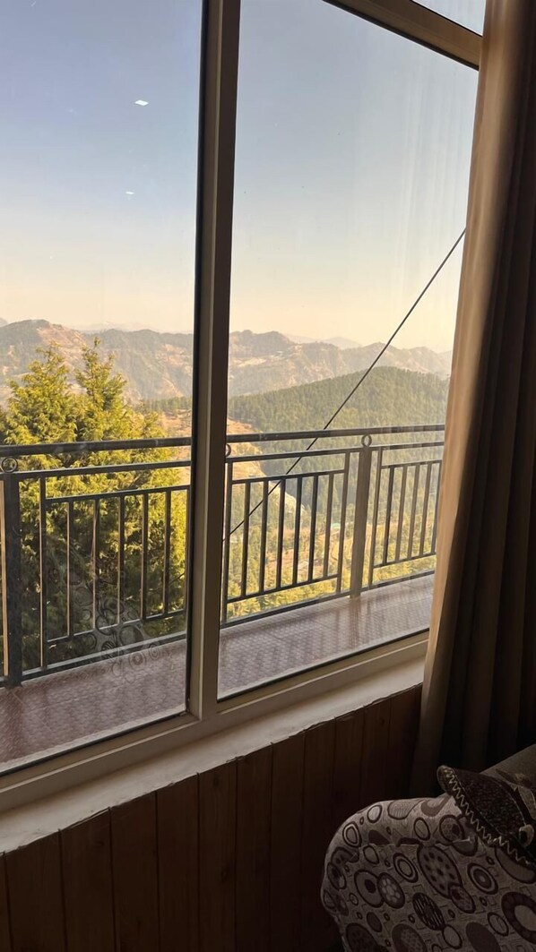 Deluxe Double Room, Valley View