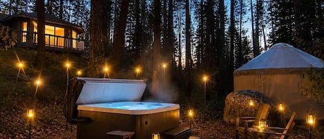 Bain à remous extérieur