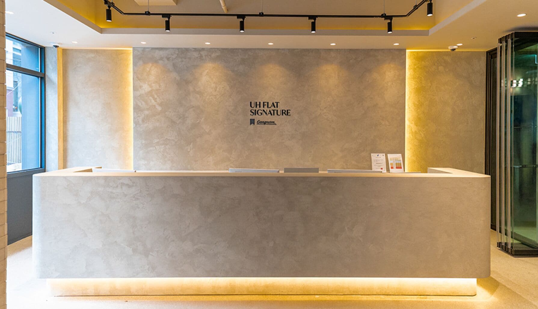 Foto - UH FLAT Signature GANGNAM