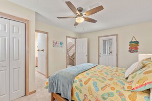 4 chambres, fer et planche à repasser, Wi-Fi, literie fournie