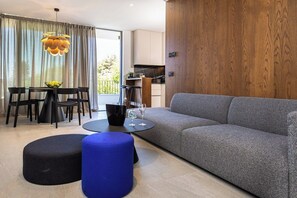 120-cm flat-screen TV with satellite channels, TV - Mare Lux (Dubrovnik)