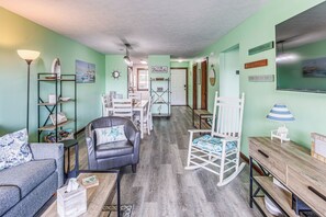 Apartment (2 Bedrooms) | Interior - Walk to Ocean: Condo w/ 3 Pools in Myrtle Beach (Myrtle Beach)