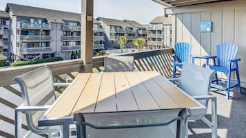 Apartment (2 Bedrooms) | Front of property