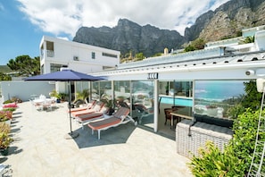 House | 3 bedrooms, desk, Internet - 3bed With Indoor Pool and Sea Views The Sanctuary (Cape Town)