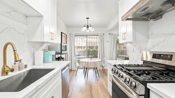 2 habitaciones y acceso a internet