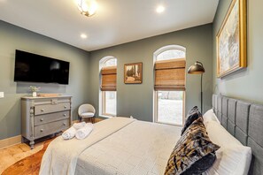 House (Multiple Bedrooms) | Interior