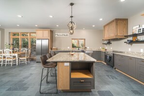 House (Multiple Bedrooms) | Interior