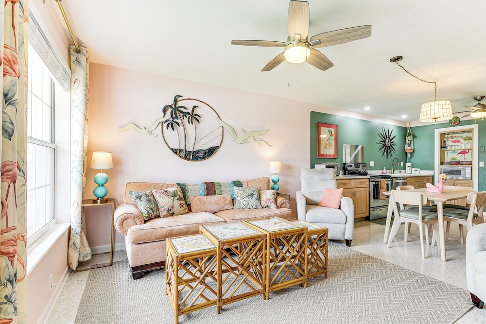 4 Mi To Beaches: Vibrant Stuart Villa W/ Patio! - Caribe