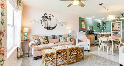 4 Mi to Beaches: Vibrant Stuart Villa w/ Patio!