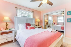 Interior - 4 Mi to Beaches: Vibrant Stuart Villa w/ Patio! (Stuart)