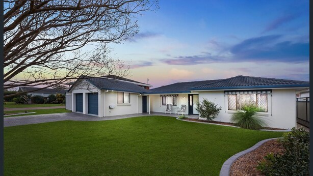 Unclassified image, 1 of 22, button - Hooked on Hibbard - Stunning 4-bedroom holiday house (Port Macquarie)