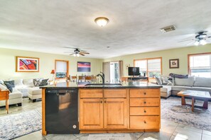 House (3 Bedrooms) | Interior - Serene Lake Views: Winter Haven Home (Winter Haven)