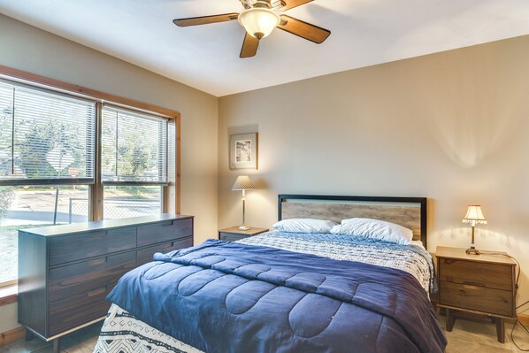 House (3 Bedrooms) | Interior