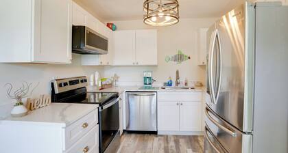 Townhome Near Hobe Sound Beach, Hiking & Golfing!