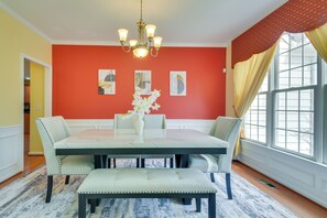 House (4 Bedrooms) | Interior