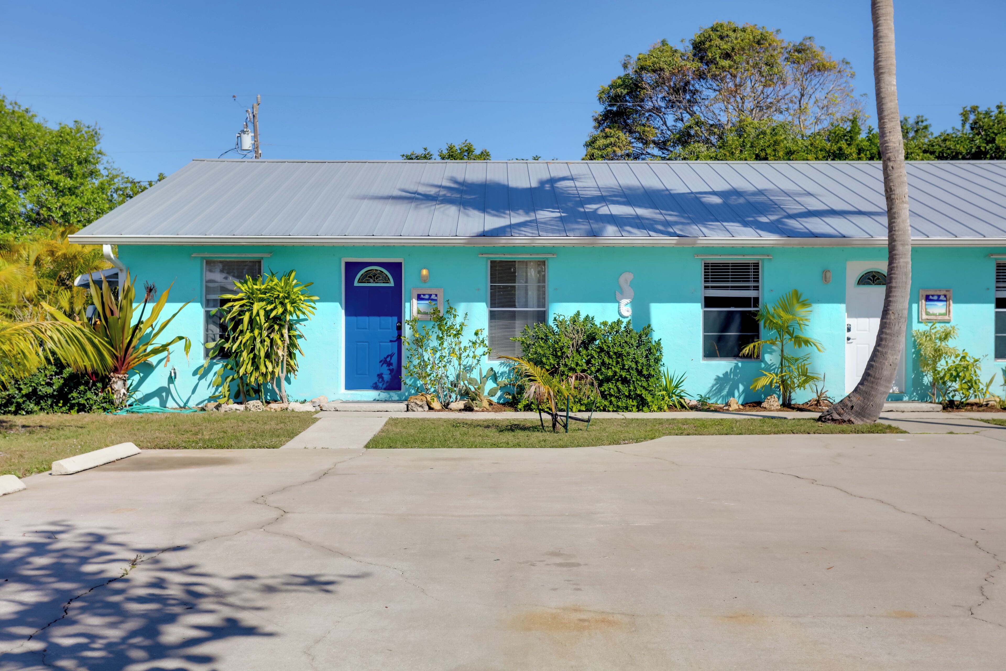 Apartment (2 Bedrooms) | Front of property