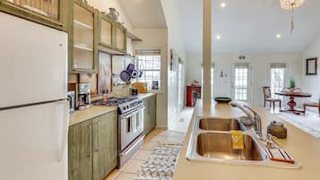 Cottage (1 Bedroom) | Interior