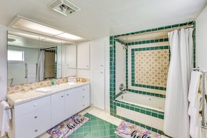 Cottage (1 Bedroom) | Interior - Walk to Lake Chicot: Cottage w/ Yard & Views! (Lake Village)