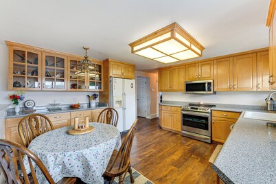 Bring a Pet: West Valley City House w/ Grill
