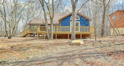 Pocono Mountain Family Home w/ Deck + Grill