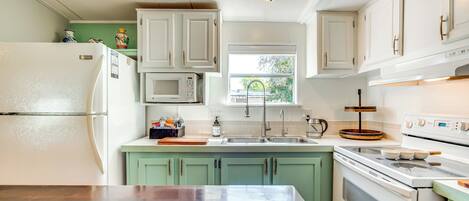 House (2 Bedrooms) | Interior