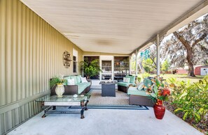 House (2 Bedrooms) | Interior - 27 Mi to The Villages: Lush Home w/ Outdoor Space! (Webster)