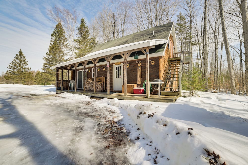 Near Lake Huron: Secluded Goetzville Cabin w/ Deck - Neebish Island, MI