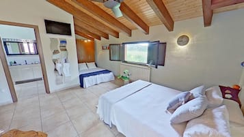 4 bedrooms, desk, iron/ironing board, travel crib