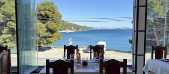 Max Gastro Beach House