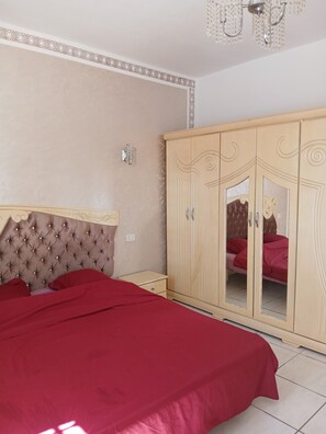 2 bedrooms, bed sheets