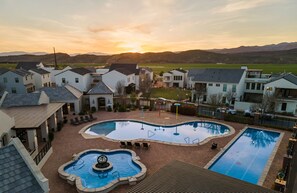Pool - Twice Charmed: 2 Side by Side Units, 2 Private Hot Tubs (Hurricane)