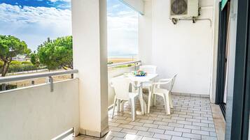 Apartemen, 2 kamar tidur, balkon | Balkon