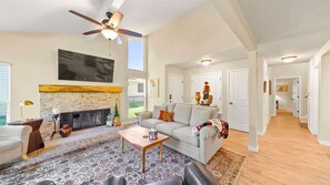 TV - Perfect in the Pines - 38 Aspen Circle (Plumas Eureka)
