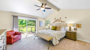 4 chambres, fer et planche à repasser, lit de bébé portatif, Wi-Fi