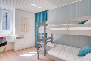 2 bedrooms, WiFi, bed sheets - Charmante maison dans le centre de Libourne (Libourne)