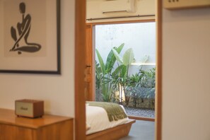 3 chambres, bureau, espace de travail pour ordinateur portable