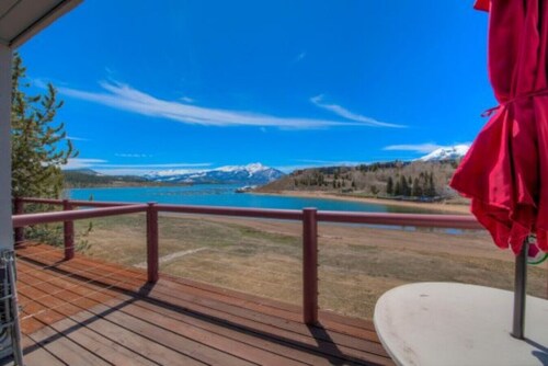 Lakeside Retreat with Stunning Views | Hot Tub, Sauna & Steps to Dillon Marina