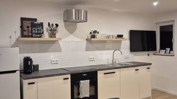 Oven, stovetop, dishwasher