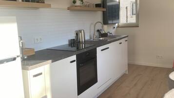 Oven, stovetop, dishwasher