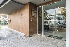 Exterior detail - Modern 1Bedroom,1 bathroom,Terrace,Wash/Dry and WiFi 8min MetroL5 Santiago (Santiago)