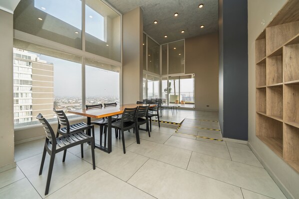 Dining - Modern 1Bedroom,1 bathroom,Terrace,Wash/Dry and WiFi 8min MetroL5 Santiago (Santiago)