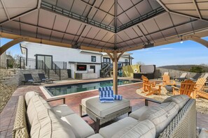 Terrace/patio - Heated Pool Backyard Oasis | Pickleball-Basketball (Sevierville)