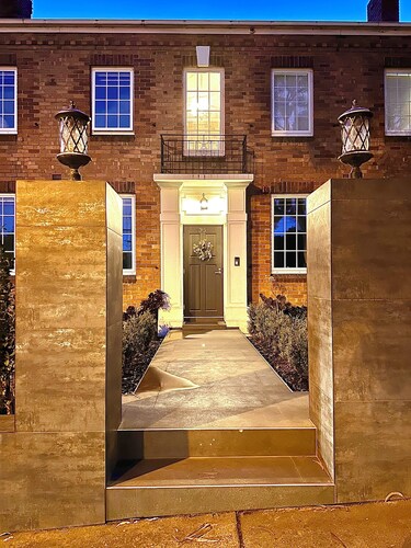 Luxury and Grandeur apartment N1 in Hawthorn