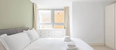 4 Schlafzimmer, Bügeleisen/Bügelbrett, Internetzugang, Bettwäsche