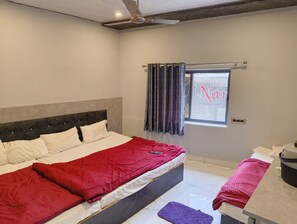 Deluxe Quadruple Room