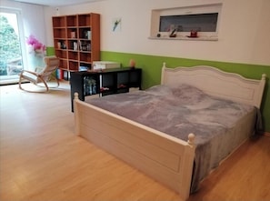 1 Schlafzimmer, Schreibtisch, Bügeleisen/Bügelbrett, kostenloses WLAN