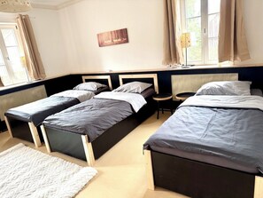 4 bedrooms, iron/ironing board, travel cot, free WiFi
