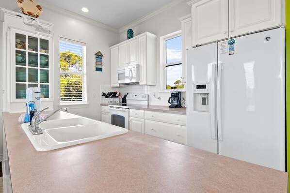 Køleskab, mikrobølgeovn, ovn, opvaskemaskine