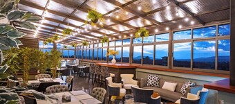 Clayton Luxury Suite